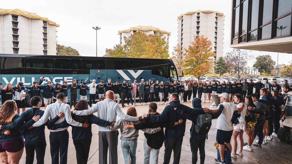 ORUAthletics's tweet photo. This is what it's about! Our ORU family sending @ORUWSoccer off as they are ready to compete for a Conference Championship! #GoldenStandard

⚽️🏆 #ORUWSOC | #FAMILY https://t.co/6hJ2SNaw3F