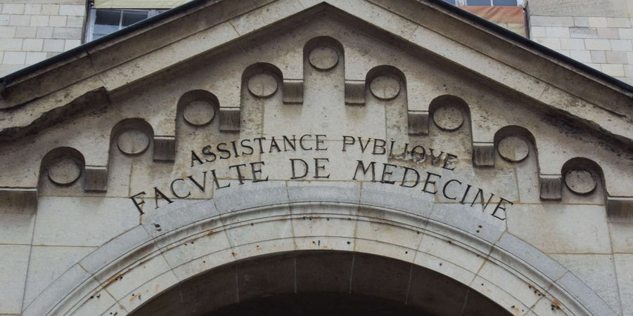 Charnier Descartes : le tribunal administratif a condamné <a href="/univ_paris_cite/">Université Paris Cité</a>, constatant ses "manquements" et sa "faute". Les familles des victimes y voient un signe encourageant en attendant les avancées de l'instruction et le procès pénal.