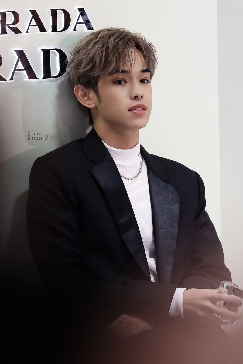 ThirdEncounter_'s tweet photo. 031121💫
🖤🖤🖤 @thirdd
#ThirdLapat
#Thirdencounter
#PradaParadoxe https://t.co/971LyVLfSv