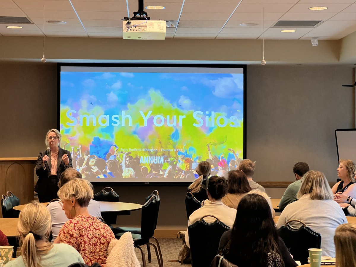 Surprise #Swiftie case study with <a href="/prhenderson/">P Radford Henderson</a> unpacking the power of revenue that YOU can achieve with #OmnichannelMarketing 

#BrandPlanning #IntegratedMarketing #MIMAEvent