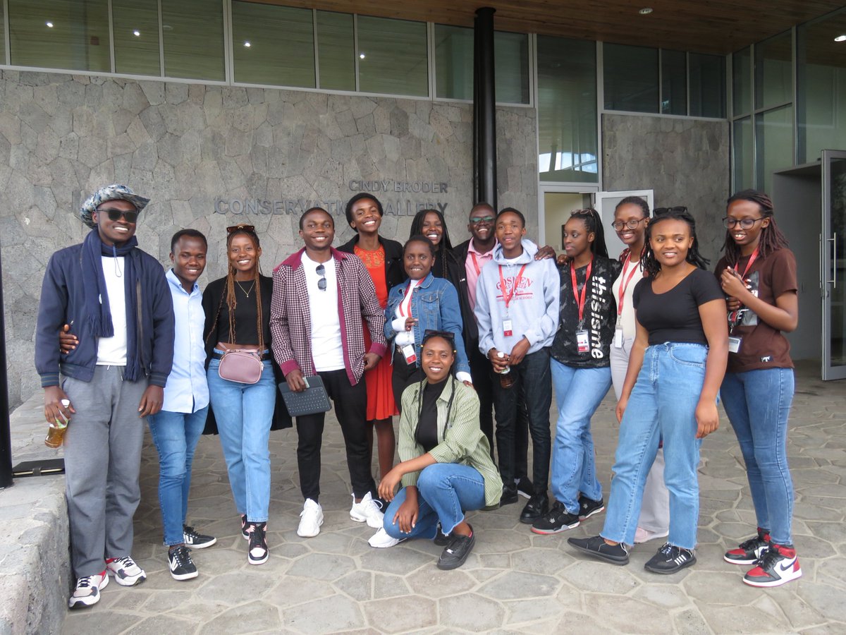 This #OneHealthDay, #UGHE medical students from a student-led One Health club - <a href="/UGHE_SOHIC/">UGHE SOHIC</a> - visited the Dian Fossey Gorilla Fund's Ellen DeGeneres Campus <a href="/SavingGorillas/">Dian Fossey Gorilla Fund</a> @TheEllenFund to relate how gorilla conservation in #Rwanda contributes to health.