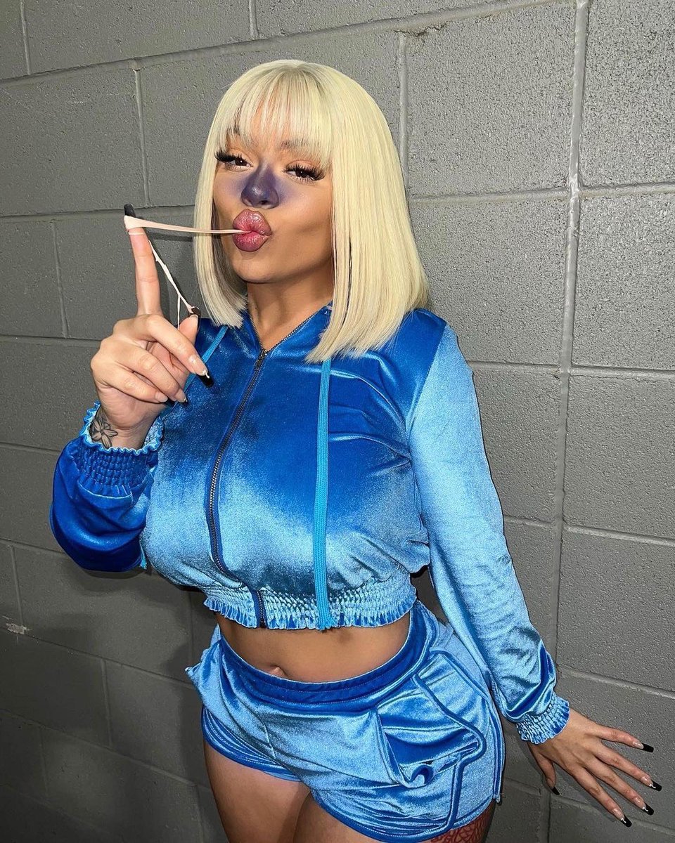 BigHays777's tweet photo. Good morning @Latto and the Jackpots! 🎰🎰🎰 If your voting for @Latto retweet this! 

I'm voting for Latto for New Artist Of
The Year at the #AMAs 7️⃣7️⃣7️⃣ https://t.co/tpKNTG4lkF