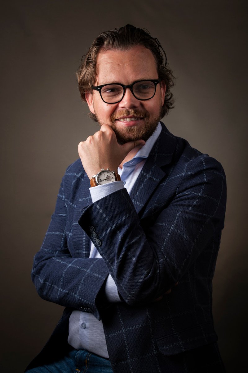 Elke 1e donderdag van de maand bel ik tijdens #040indeavond op <a href="/Studio040Radio/">Studio040Radio</a> met <a href="/Daandekort92/">Daan de Kort</a>.  

Vanavond kijken we terug op de <a href="/dutchdesignweek/">Dutch Design Week</a> vol nieuwe duurzame vindingen en creatieve designs.

Luister vanaf 19.00 uur via studio040.nl/radio/live

#ddw2022 #eindhoven