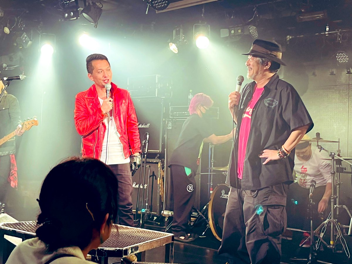 STOMO1979's tweet photo. 2022/11/03 水曜 祝日
めっちゃ楽しかった!わ〜いヾ(〃^∇^)ノ
みんな大好き
ひとりぼっちの寂しさもあったけど、新しい友達もできて嬉しすぎた\(*ˊᗜˋ*)/
evercolor❣️タスクさん❣️
東京ヤンキースの皆様🤣
これからも至らない妹ですがよろぴくです♡
#evercolor😘
#東京ヤンキース 😘 https://t.co/ECYblkSquU