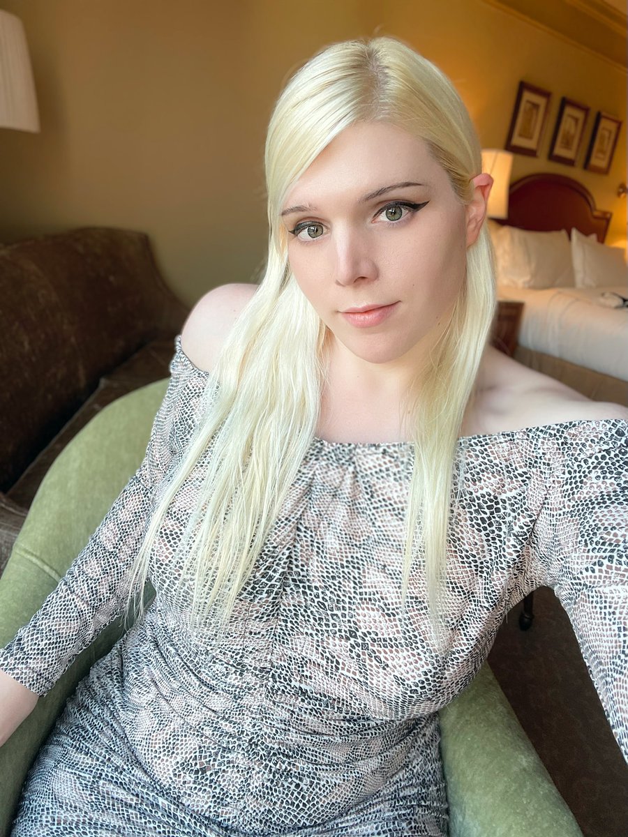 🏳️⚧️ Amanda Rae 🏳️⚧️ on Twitter "Have you loved a trans girl today? 🥰"