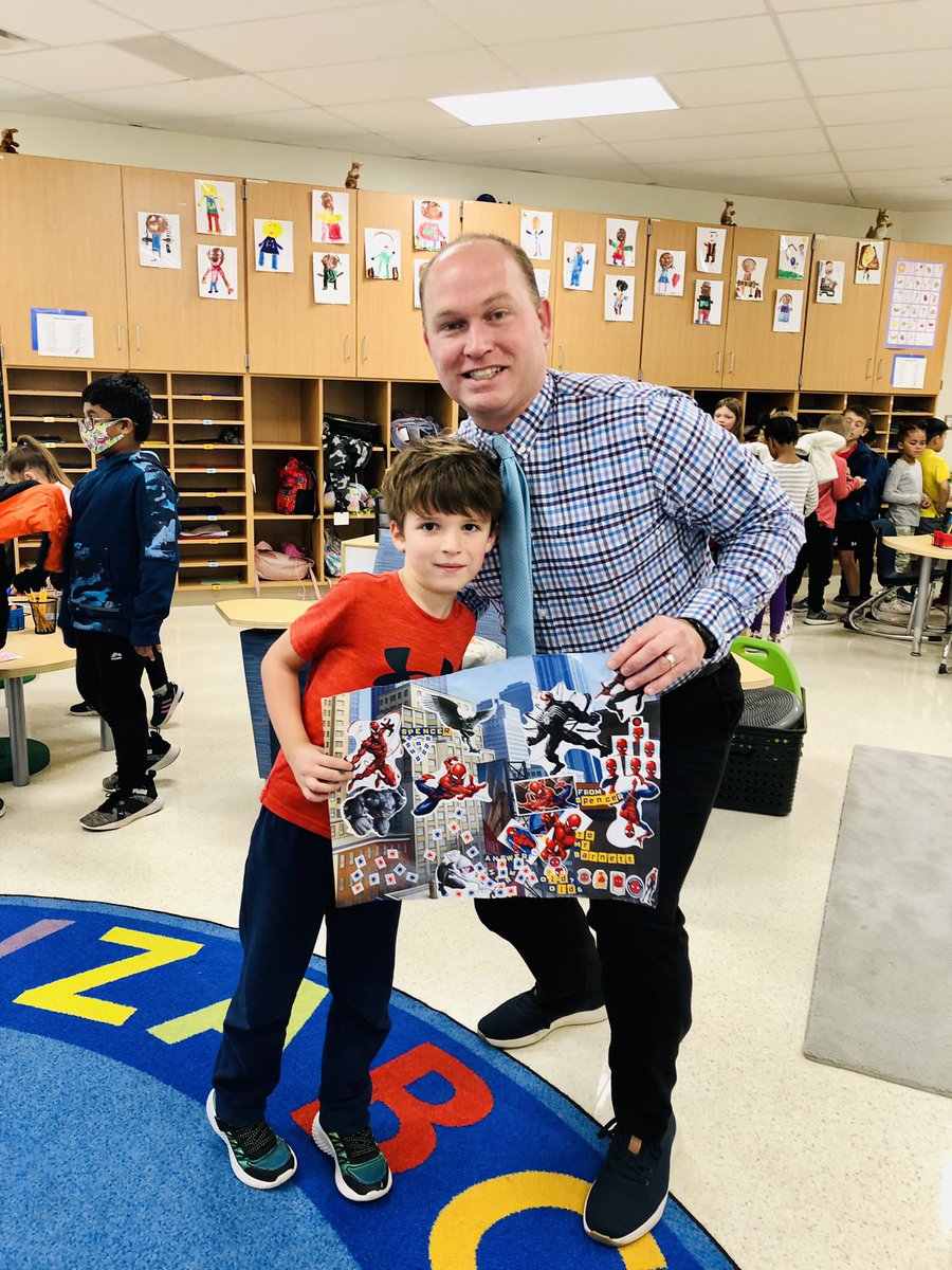 MrBarnett_MECC's tweet photo. After 🗣 about Spider-Man🔵🕸🕷🔴 in the hall, this Kangaroo🦘/Comet☄️ made this #MECCtacular ✅ poster 4 me, w/ personalized sticker work!🤯 Like a web… these #coMECCtion 💚🫶🏻 moments help 2 weave a well-coMECCted, strong 💪🏽 learn community! @SmallwoodMECC https://t.co/pqtN2JCtZs