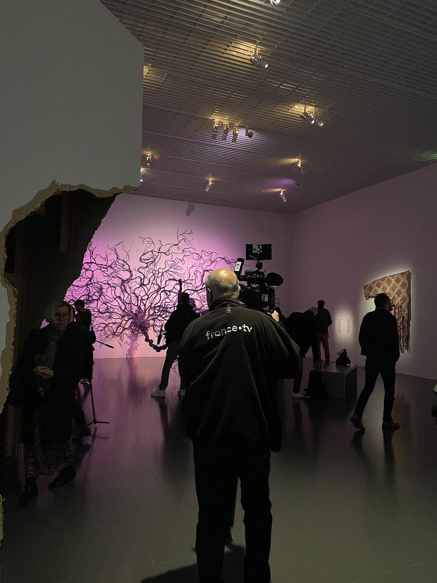 La #presse nationale découvre notre nouvelle #exposition « Les Portes du possible. Art &amp; science-fiction ». Ouverture au public le 5 novembre !

#vernissage #local #ouverture #sciencefiction