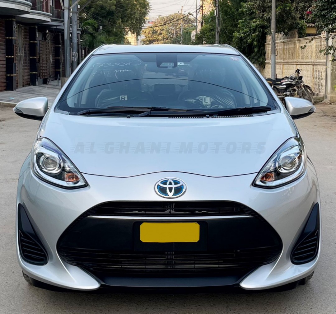 AlGhaniMotors's tweet photo. TOYOTA AQUA S PUSH START PACKAGE HYBRID
MODEL 2017 || REGISTERED 2021
NEW SHAPE 

SILVER METALLIC COLOR 
💯%  ORIGINAL
77,000 KM DRIVEN 

𝐅𝐎𝐑 𝐃𝐄𝐓𝐀𝐈𝐋𝐒:
03002304717 (ARSHAD)
𝐎𝐑 𝐕𝐈𝐒𝐈𝐓 #𝐀𝐋𝐆𝐇𝐀𝐍𝐈𝐌𝐎𝐓𝐎𝐑𝐒 #𝐊𝐀𝐑𝐀𝐂𝐇𝐈 https://t.co/0qhpqbq37Z