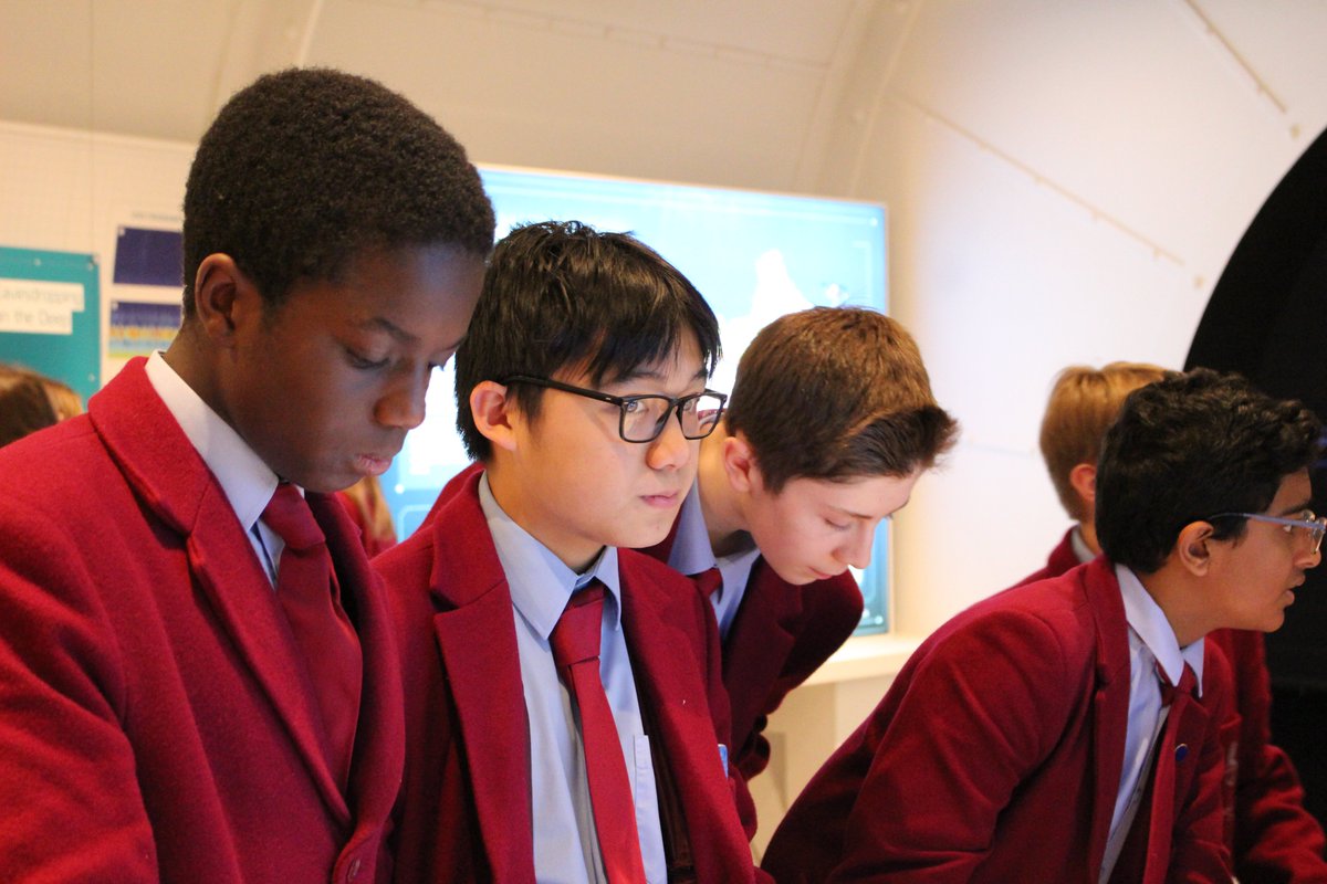 HC_Scotland's tweet photo. #HamiltonS2 learners enjoyed a day out at ‘Our Dynamic Earth’ yesterday as part of their Social Subjects course.  They spent the morning viewing the interactive galleries and learning about the changes to planet earth’s environments, vegetation, animals, and people through time. https://t.co/tqyZMApY0T