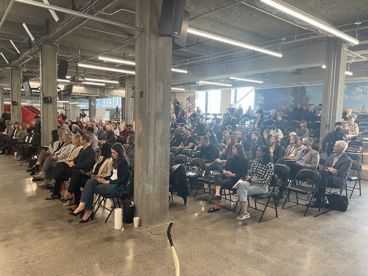 sshorey's tweet photo. We are thrilled to kickoff the 10th ⁦@AccelerateOTT⁩, the flagship entrepreneurship conference hosted by ⁦⁦@Invest_Ottawa⁩ , w afull house &amp; incredible buzz at ⁦@Bayview_Yards⁩, Ottawa’s innovation hub! We are so excited to be back with you! #accelerateott https://t.co/HtNFRpVPY1