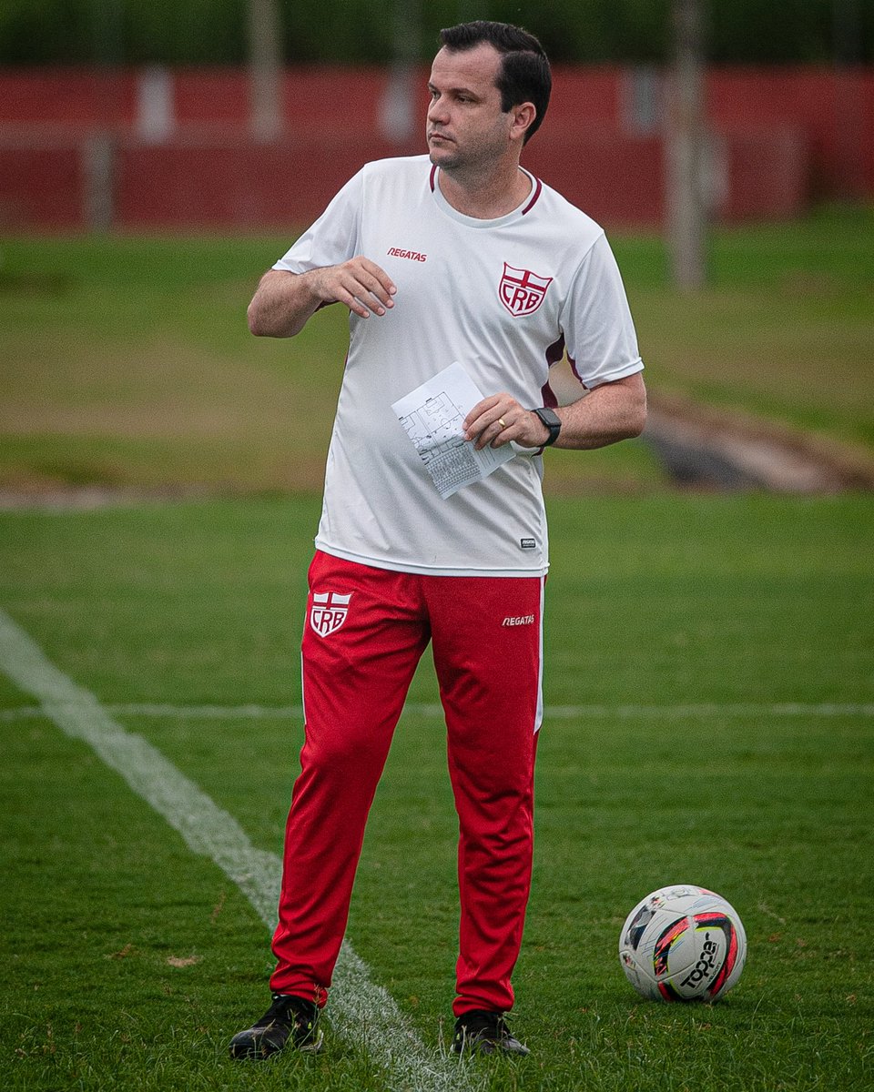 CRBoficial's tweet photo. O Clube de Regatas Brasil informa que, após conversas e avaliações, o técnico Daniel Paulista deixa o comando da equipe, nesta quinta-feira (3). 

O Clube agradece os serviços prestados por toda comissão técnica e deseja sucesso nos próximos desafios. https://t.co/TSK3RyGBH4