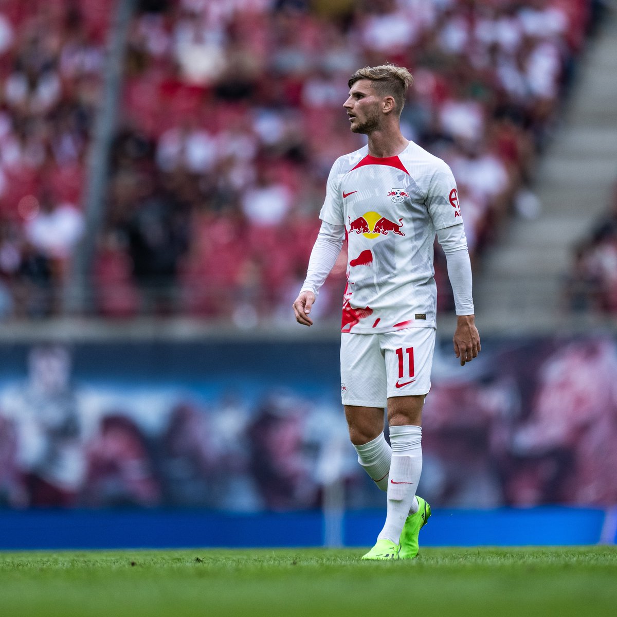 RBLeipzig_EN's tweet photo. ℹ️ Timo Werner suffered an ankle injury last night in the win over Shakhtar Donetsk.

Scans today in Leipzig showed that he has unfortunately torn the syndesmosis ligament in his left ankle and will therefore be out for the rest of 2022. https://t.co/tLLAfxb2op