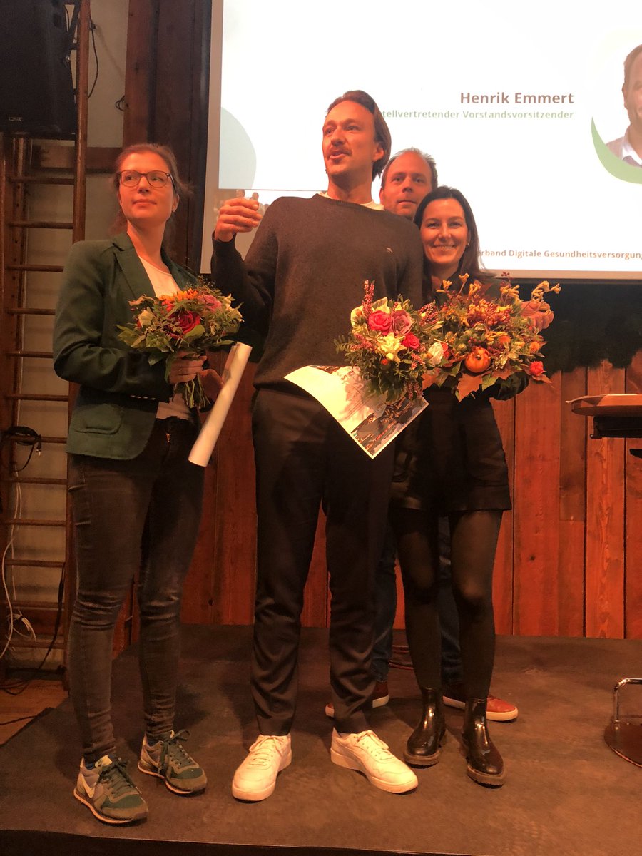 DigitalVersorgt's tweet photo. Von der MV zum Digital Versorgt-Tag: Mehr als 170 digitale Köpfe entwickeln heute den Masterplan für unsere Gesundheitsversorgung der Zukunft weiter 💪 https://t.co/2w91jWlqxu