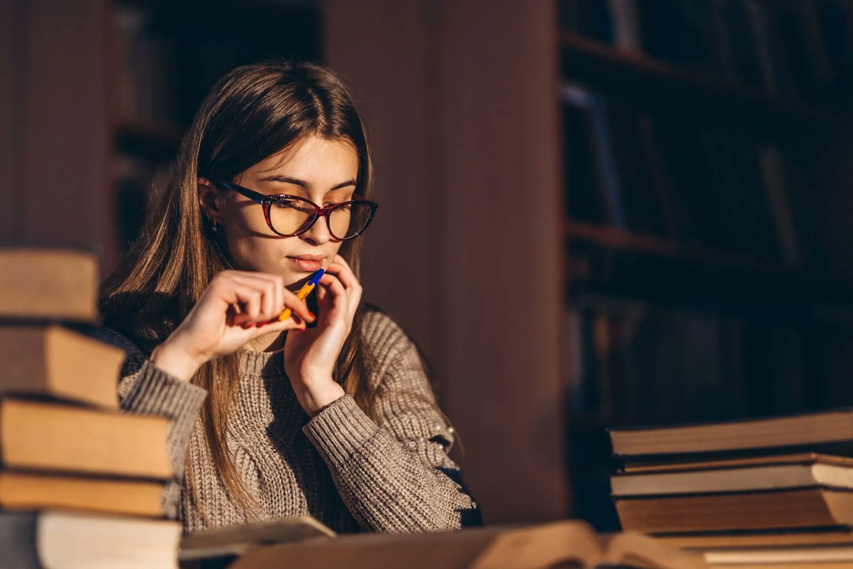 Studential's tweet photo. Thinking about your GCSE subject choices for next year? Our checklist will help you make the right decisions --> https://t.co/tzQQBjV5Ul  #GCSEs #Studential #students #options #education #school https://t.co/d8PxRqYF23