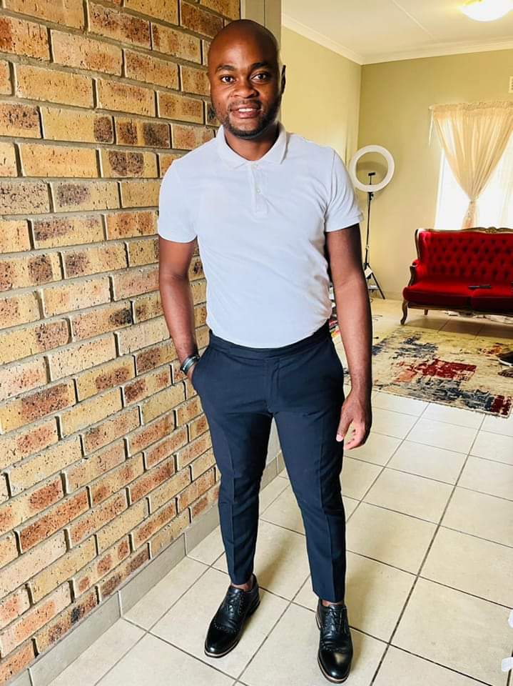 thebornreader2's tweet image. 