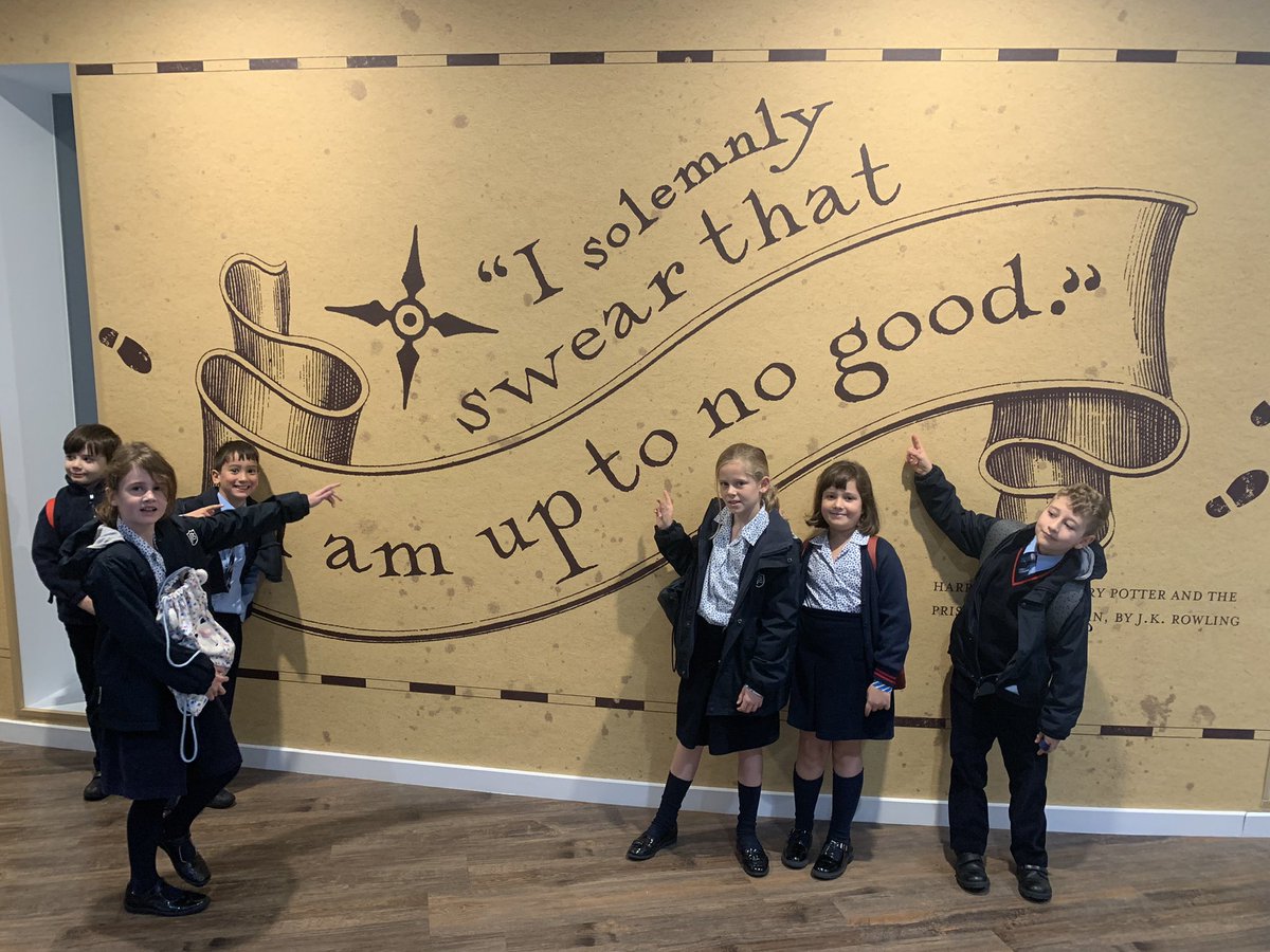 prospecths's tweet photo. Year 4 have had a spelltacular day at the Warner Brothers Studio learning all about the making of Harry Potter 🪄 #PHS #WBStudiolondon #HarryPotter #year4 #magicaldayout #futurefilmmakers https://t.co/yU1DD86HTj