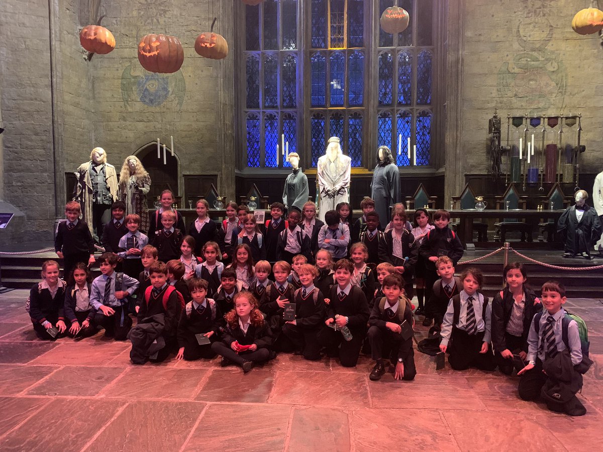prospecths's tweet photo. Year 4 have had a spelltacular day at the Warner Brothers Studio learning all about the making of Harry Potter 🪄 #PHS #WBStudiolondon #HarryPotter #year4 #magicaldayout #futurefilmmakers https://t.co/yU1DD86HTj