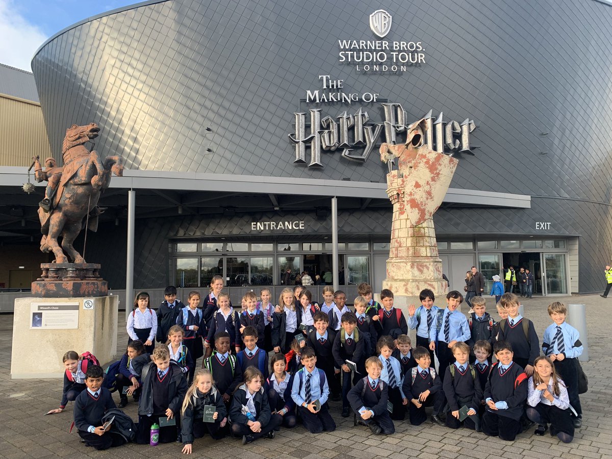 prospecths's tweet photo. Year 4 have had a spelltacular day at the Warner Brothers Studio learning all about the making of Harry Potter 🪄 #PHS #WBStudiolondon #HarryPotter #year4 #magicaldayout #futurefilmmakers https://t.co/yU1DD86HTj