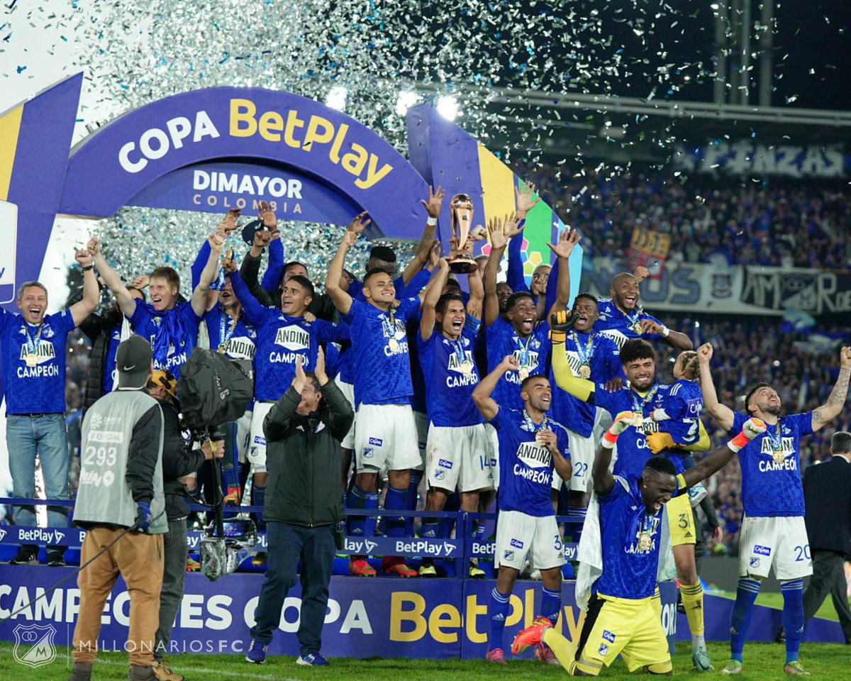 dpjuanc's tweet photo. Ahora vamos con toda para la libertadores 💙💙💙 https://t.co/8HxjjkglBr