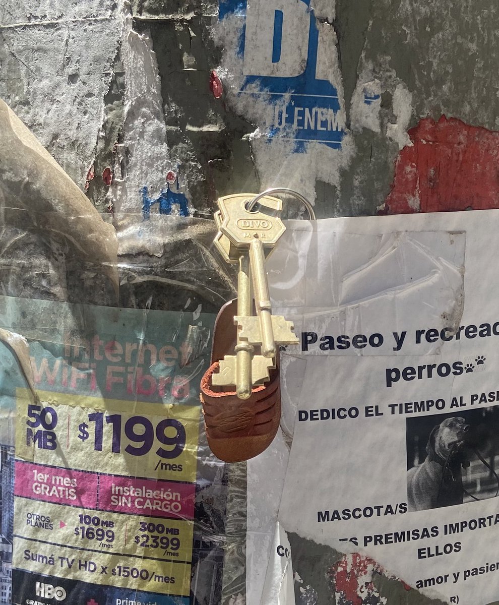 Matiasrclomas's tweet photo. Llaves encontradas La Paz y Paraguay @Rosariociudadok  @PreciosRosario2 https://t.co/8kTbYOMhCw