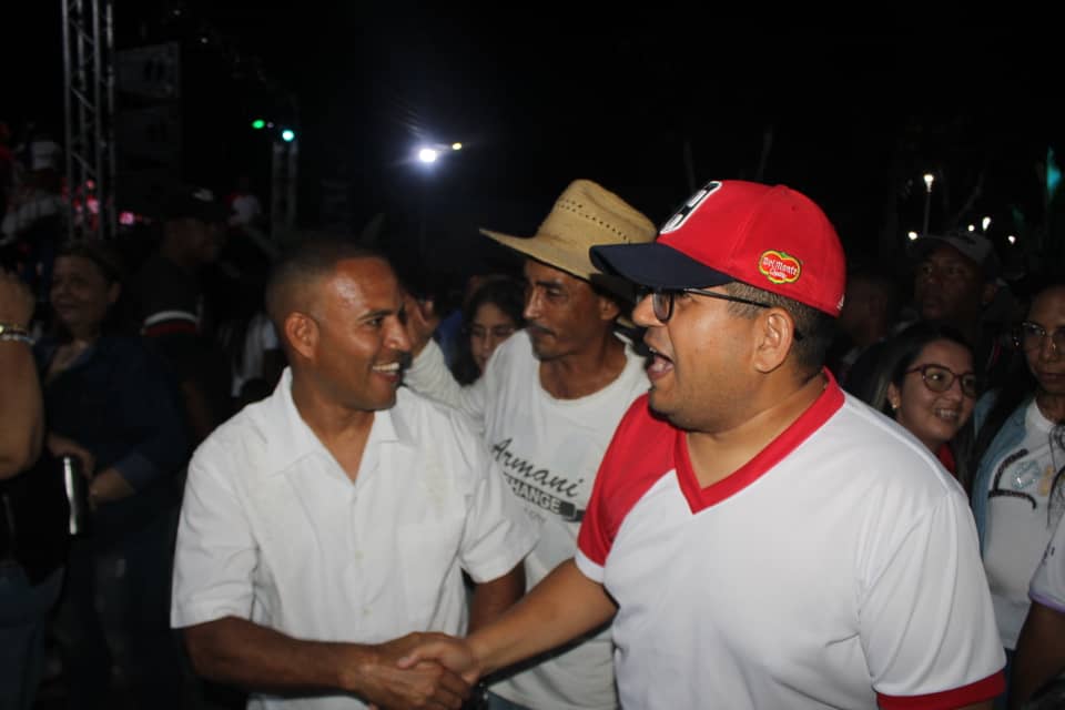 ConcejoMJFR's tweet photo. #03Noviembre | De está manera se vivió El Baile de la Llora en la Parroquia  Combativa Zuata de nuestro bendecido Municipio José Félix Ribas. 
@NicolasMaduro
@Soykarinacarpio
@juancarlospsuv 
@JoelGPsuv 

#MejorSinBloqueo
#TrabajoConjuntoYSeguro https://t.co/FoPTdq9LOH