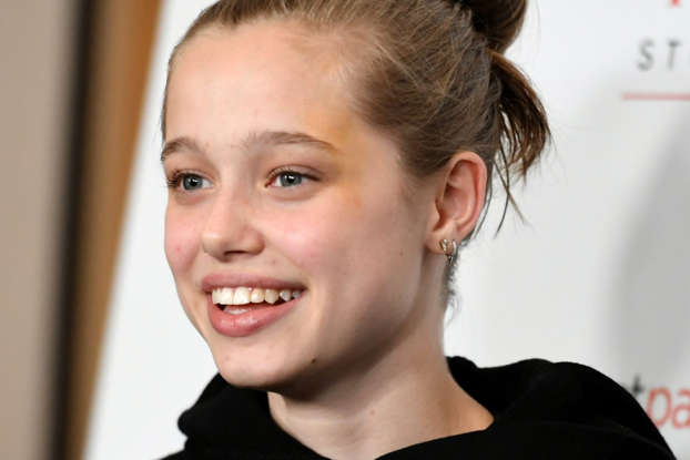 アンジェリーナジョリーとブラッドピットの娘が良い感じで両方の血を受け継いでて脳がバグる。どちらにも見えるw 