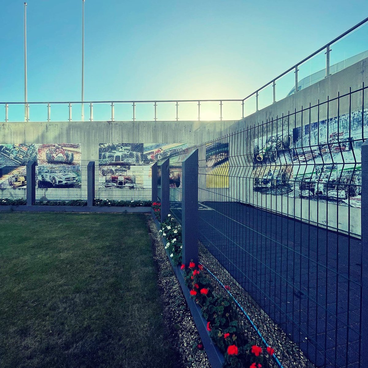 Popbangcolour's tweet photo. Always lovely to see the @F1 wall of #Paintwithcars artworks whilst @SilverstoneUK / who else has seen it? 
🏎️+🎨

Soon setting up for @MSD_LIVE tomorrow &amp; Saturday in the wing paddock #MSDlive https://t.co/SxxTiO6Kyg
