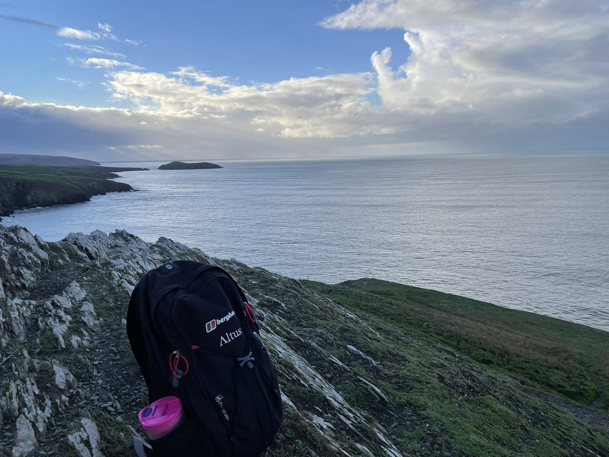 AltusMichael's tweet image. #altus #merch on tour in Mwnt