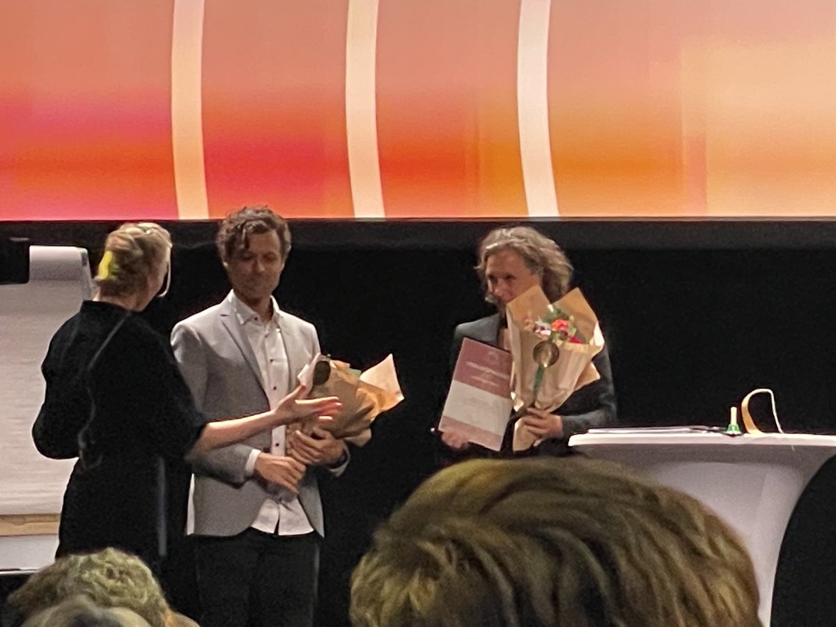 Tillykke til vinderne af ⁦<a href="/RegionH/">Region Hovedstaden</a>⁩ s lederpris for dedikeret arbejde med værdibaseret sundhed ⁦Kasper Aabo og Charlotte Strømgren ⁦<a href="/Rigshospitalet/">Rigshospitalet</a>⁩