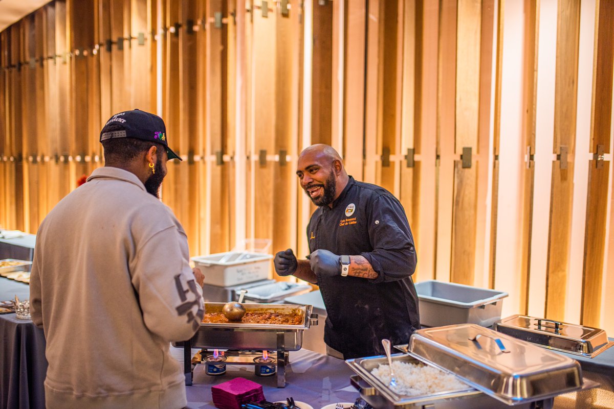 LakeCharlesCVB's tweet photo. All SMILES because tonight is the NIGHT!😄 Chef @cheflyleb and Chef Amanda Cusey will be guest chefs at @CUCharlotte_ &amp; @300east alongside Chef @chefjamielynch and Chef Ashley Boyd! #LouisianaXCharlotte #TasteofLouisiana https://t.co/prZbI9JX46