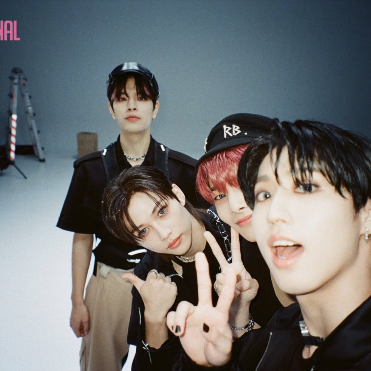 i_nbby's tweet photo. i vote #straykids    for Worldwide Fans’ Choice TOP 10 #MAMAVOTE https://t.co/Ez64VRRrJJ