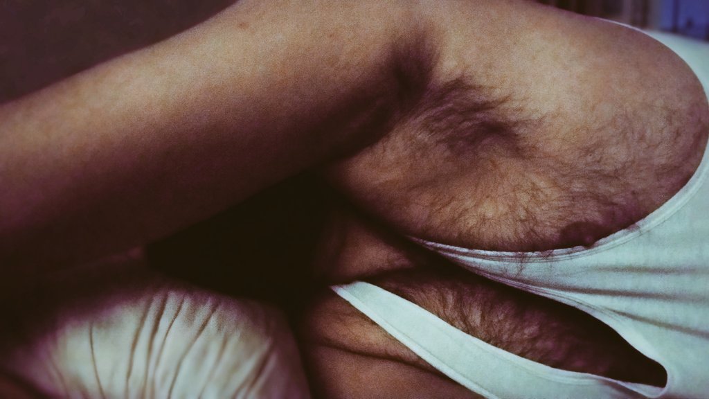 Long day....

#Bears #gaybears #armpithair #ArmpitsGay #nippletease