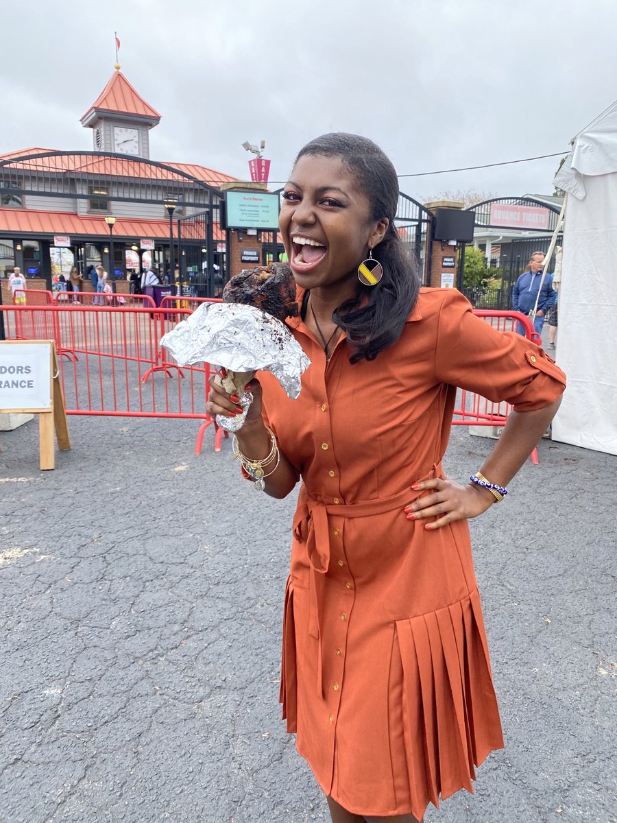 ABCNews4's tweet photo. Our @ABCNews4 crew has been having a blast covering the @CCarolinaFair this year!
The fair runs wraps up this weekend. More info here: https://t.co/RMficYzD1V
@katysolt @MKHPHOTOG @KennedyBuckTV https://t.co/mSjU7BbiJI
