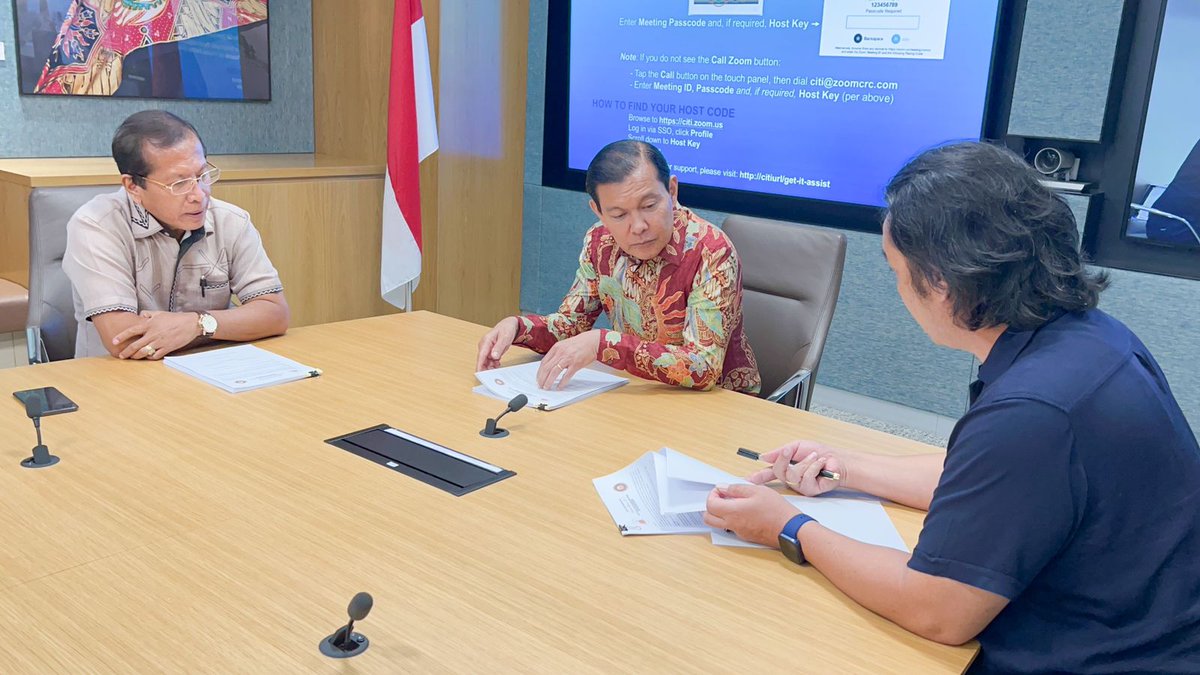 Simataniari_02's tweet photo. Panitia berkunjung ke kantor Amang Batara Paruhum Sianturi di Komplek SCBD Sudirman Jakarta pada hari ini Kamis, 03 Nopember 2022.

Baca selengkapnya:
https://t.co/FdBuZY8D3A https://t.co/3kAEqRfj5p