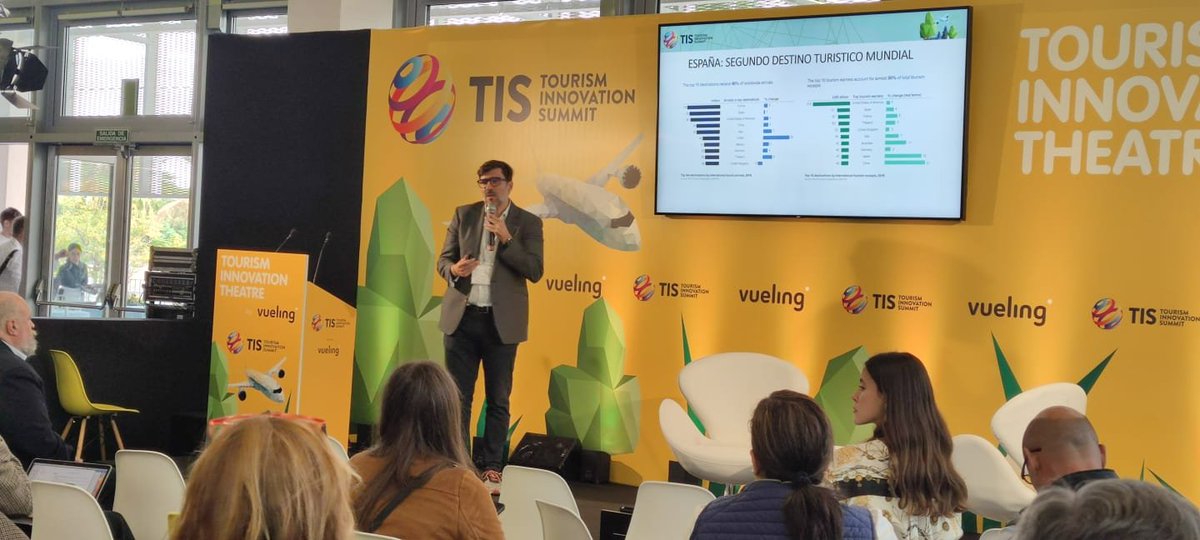 Juan Francisco Castro manager del Cluster de empresas Innovadoras para el turismo de la Comunidad Valenciana <a href="/Adestic1/">ADESTIC</a> habla sobre las Soluciones Tecnologicas en el sector Turistico de la Comunidad Valenciana en el Tourism Innovation Theatre by <a href="/vueling/">Vueling Airlines</a> #TIS2022