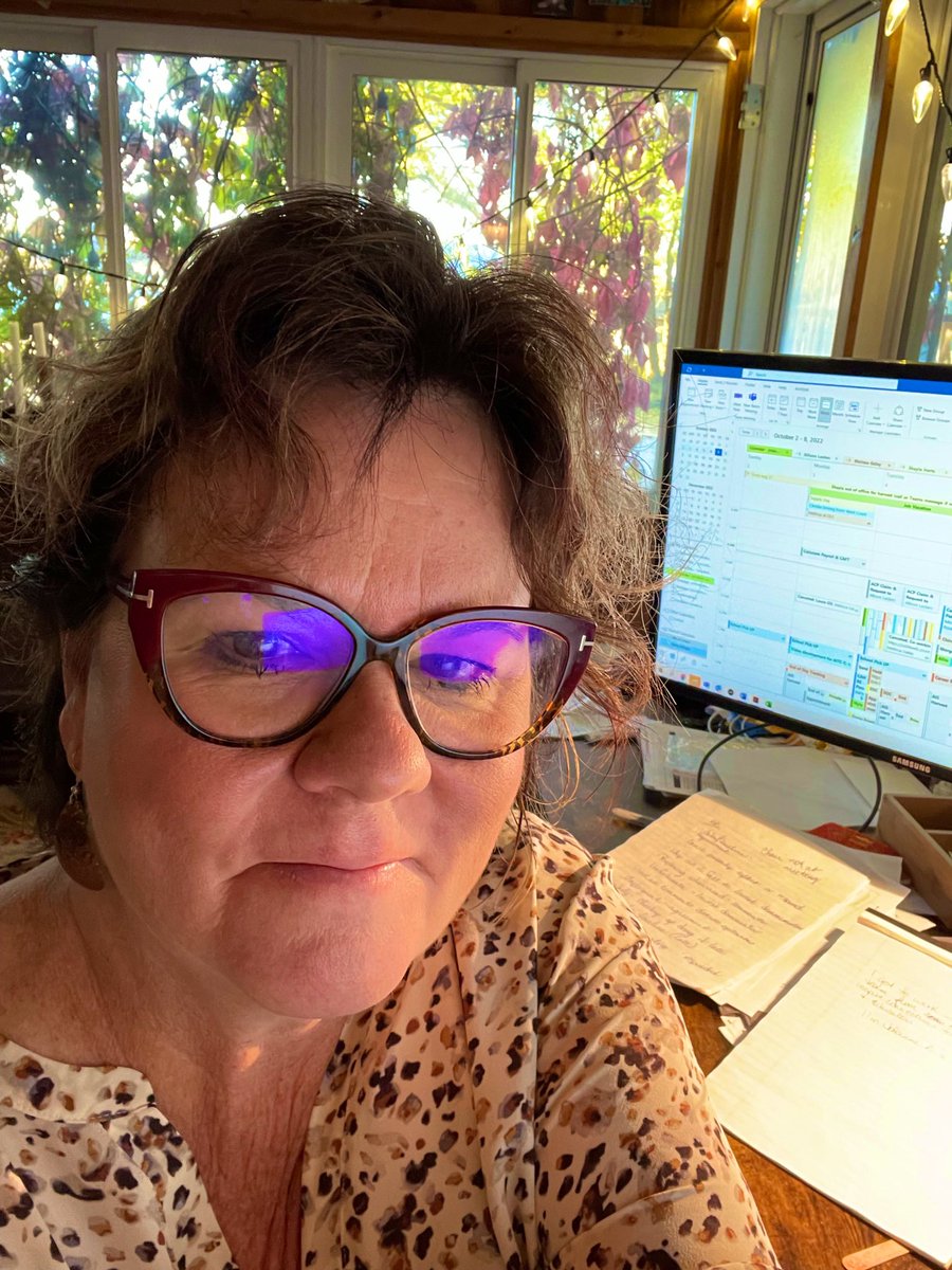 It’s #CareerMonth! I get to work from home with an incredible team spanning from BC to NL, inspiring connections to agriculture for students and educators! I am Johanne Ross, Executive Director for  <a href="/AITCCanada/">AITCCanada</a> and #IAmAgriculture ❤️ Share your #CdnAg career!