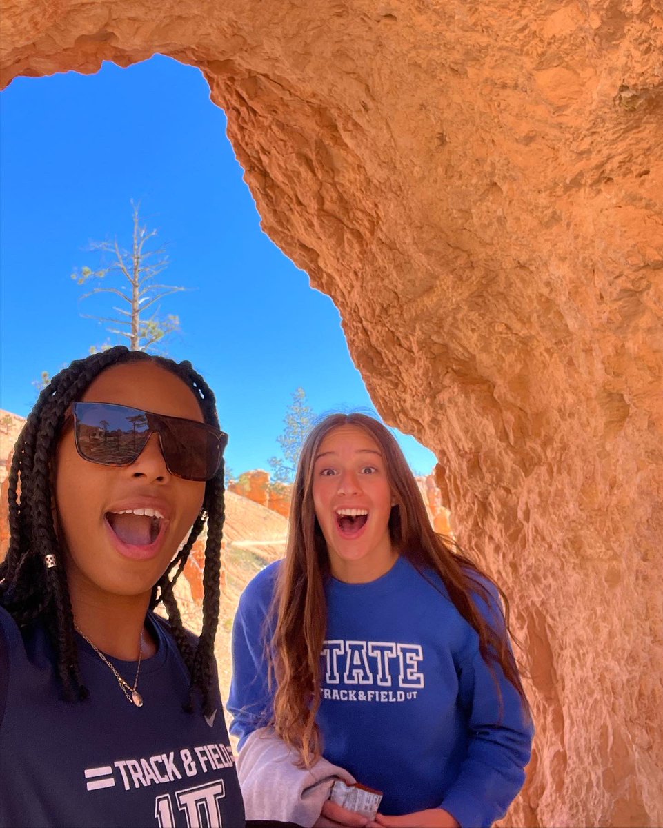 ParishAshlyn's tweet photo. Thanks to the Talbots for inviting me to hike Bryce Canyon with them! I hope you enjoyed your time in Saint George! https://t.co/OBXigka2mr