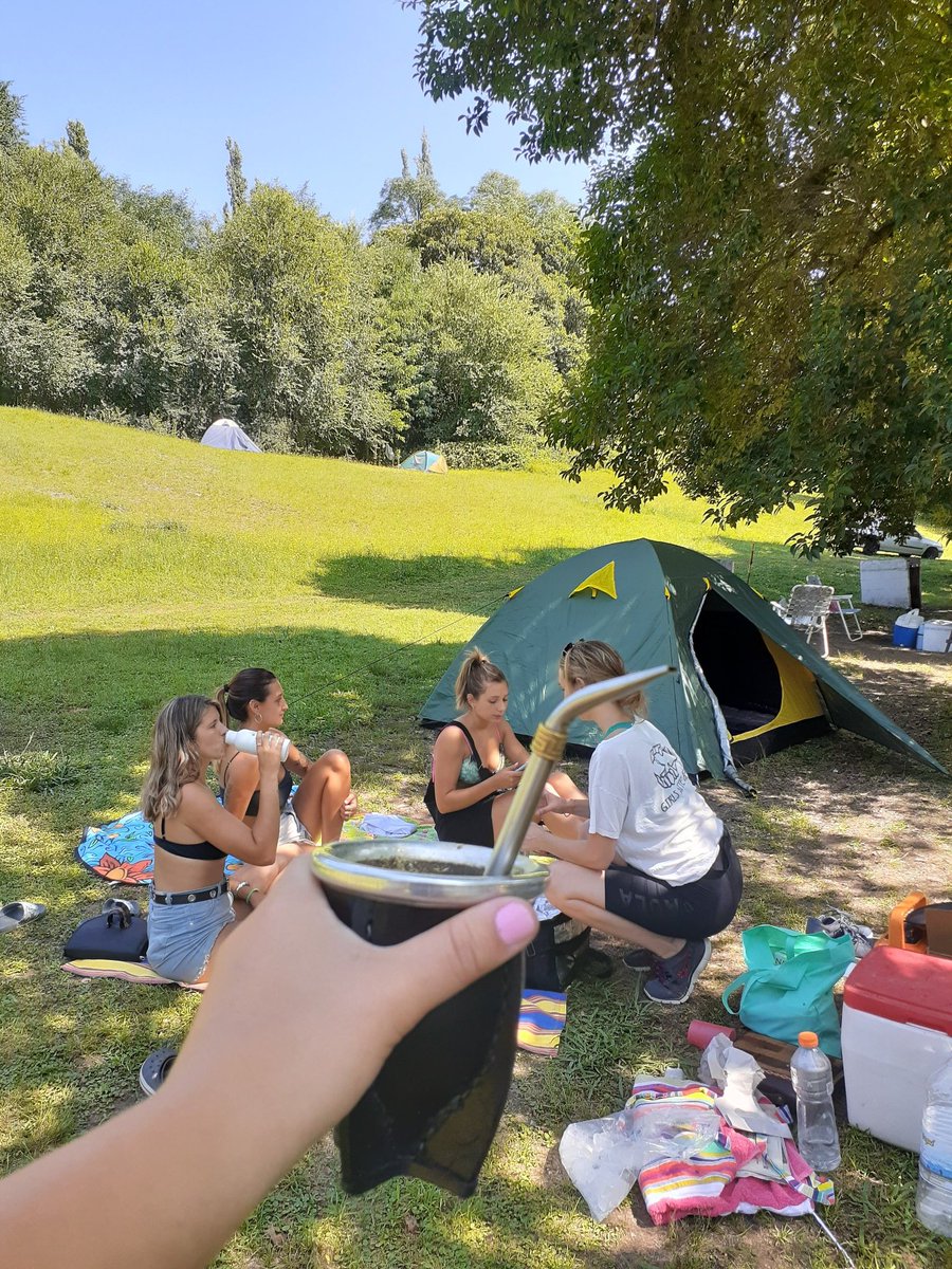 EtchebarJulieta's tweet photo. ⚠️Busco camping copados para organizar la temporada de carpa. 
Les tiro los más copados para mí. Tiren alguno 🙌🏼
Rincon de mirlos- los Reartes
Granada - Potrero de Garay
Doña Laida - El Durazno https://t.co/1RuFt9sCyR