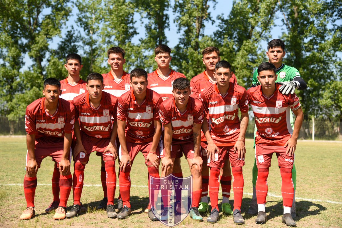 GallitosJuvenil's tweet photo. #Tercera1erN 

TORNEO DE 3era DE LA 1era NACIONAL B
FECHA 9 2da FASE

FINAL EN PONTEVEDRA 

DEPORTIVO MORON  1
(Ian Cetrangolo )
TRISTAN SUAREZ  1

Fotos @davidnieva95 https://t.co/YFeyRktMq5