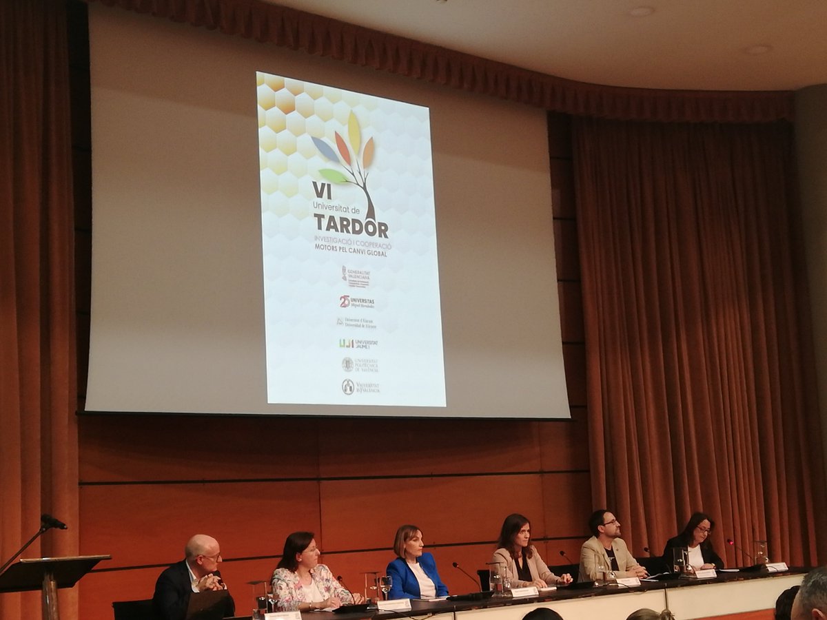 Comença la #VIUniversitatdeTardor al <a href="/JardiBotanicUV/">Jardí Botànic UV</a> amb la seua inauguració oficial!
Comptem amb la participació de @ElsaGonzlezEst1 <a href="/UJIuniversitat/">Universitat Jaume I</a>