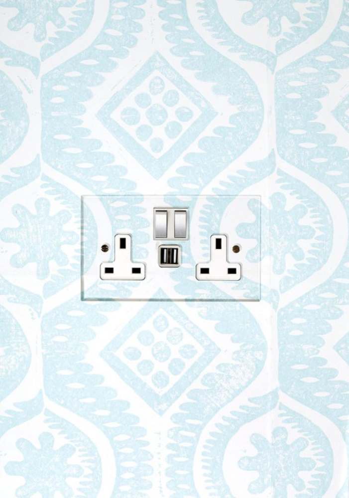 sparksdirect's tweet image. This is Forbes and Lomax DS13M/USB/PSX/S, a 2 Gang Double 13A Socket with 2 x USB Charger Socket on a Invisible Plate with Stainless Steel Rocker and White Plastic Insert. 
#usbsocket #invisible #stainlesssteel 
sparksdirect.co.uk/2-gang-13a-soc…