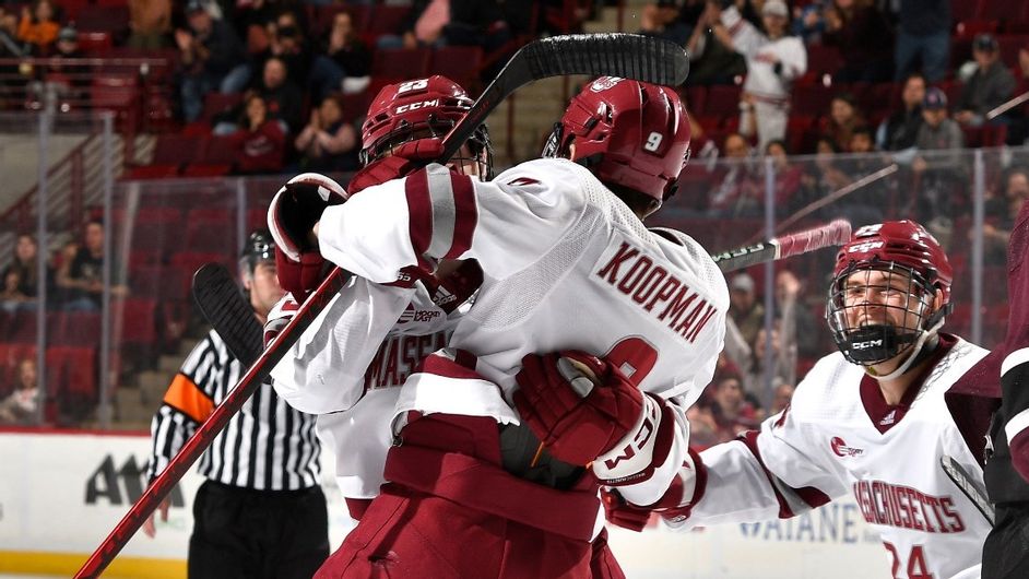 UMassHockey's tweet image. #14 Providence on deck!
📅 11/4-5
⏰ 7 PM
📍Providence, R.I. | @MullinsCenter 
📻 bit.ly/39TBTxi
🖥️ ESPN+ | NESN (Friday)
International: bit.ly/3CVCmxe
🎟️ Saturday: bit.ly/3FCjAOm

🔗: bit.ly/3NMbkgV

#NewMass X #Flagship 🚩