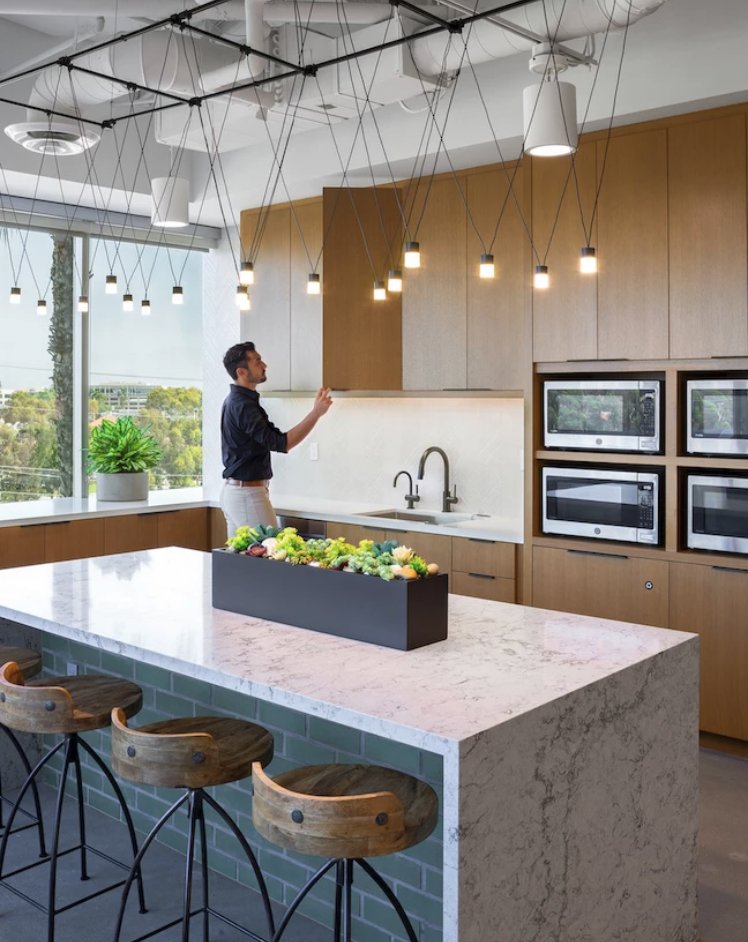 cascocontllc's tweet photo. As we enter the season of thanks, we’re especially proud of the cafés, common areas and lively outdoor spaces we’ve helped create for our clients throughout Southern California. We love thinking of the fun-filled gatherings they’ll host in the coming weeks.

#SpacesThatInspire https://t.co/YXYmzeEHGK