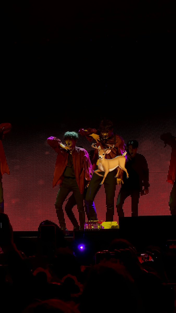 TheJungOne01's tweet photo. *REAL* (zoom closer to see)
150 retweets for Heeseung Abs reveal. 

#enhypen #mamavote https://t.co/2Czh8pc4eo