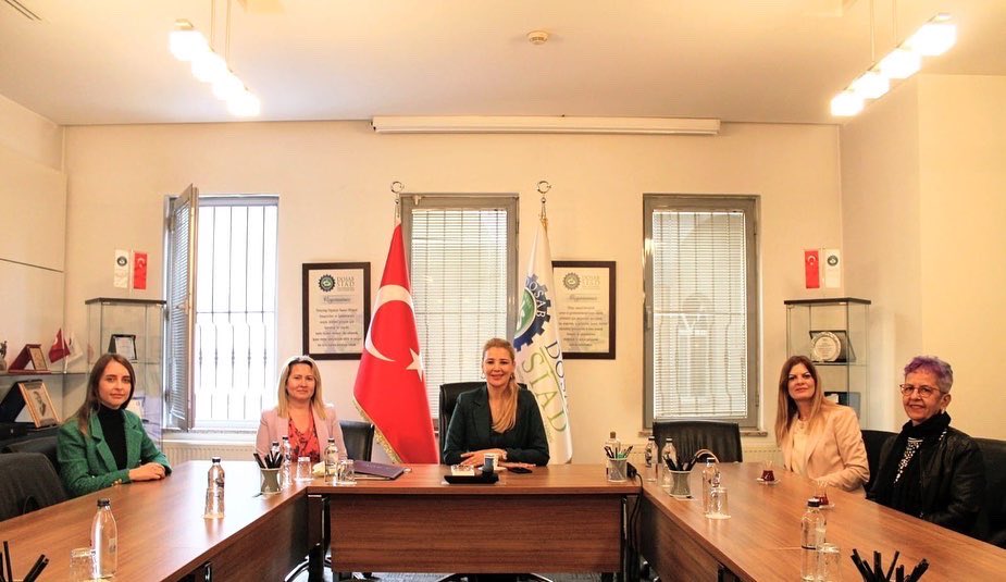 bursahid's tweet photo. BHİD Yönetim Kurulu Başkanı Cansel Oruç, Genel Sekreter Özgecan Demirtaş ile Yönetim Kurulu Üyeleri Seray Gül ve Kadriye Öncü Pakten, DOSABSİAD Yönetim Kurulu Başkanı Nilüfer Çevikel'i ziyaret etti. Destekleri ve misafirperverliklerinden dolayı teşekkür ediyoruz.

@DOSAB_SIAD https://t.co/iWStPQynCx