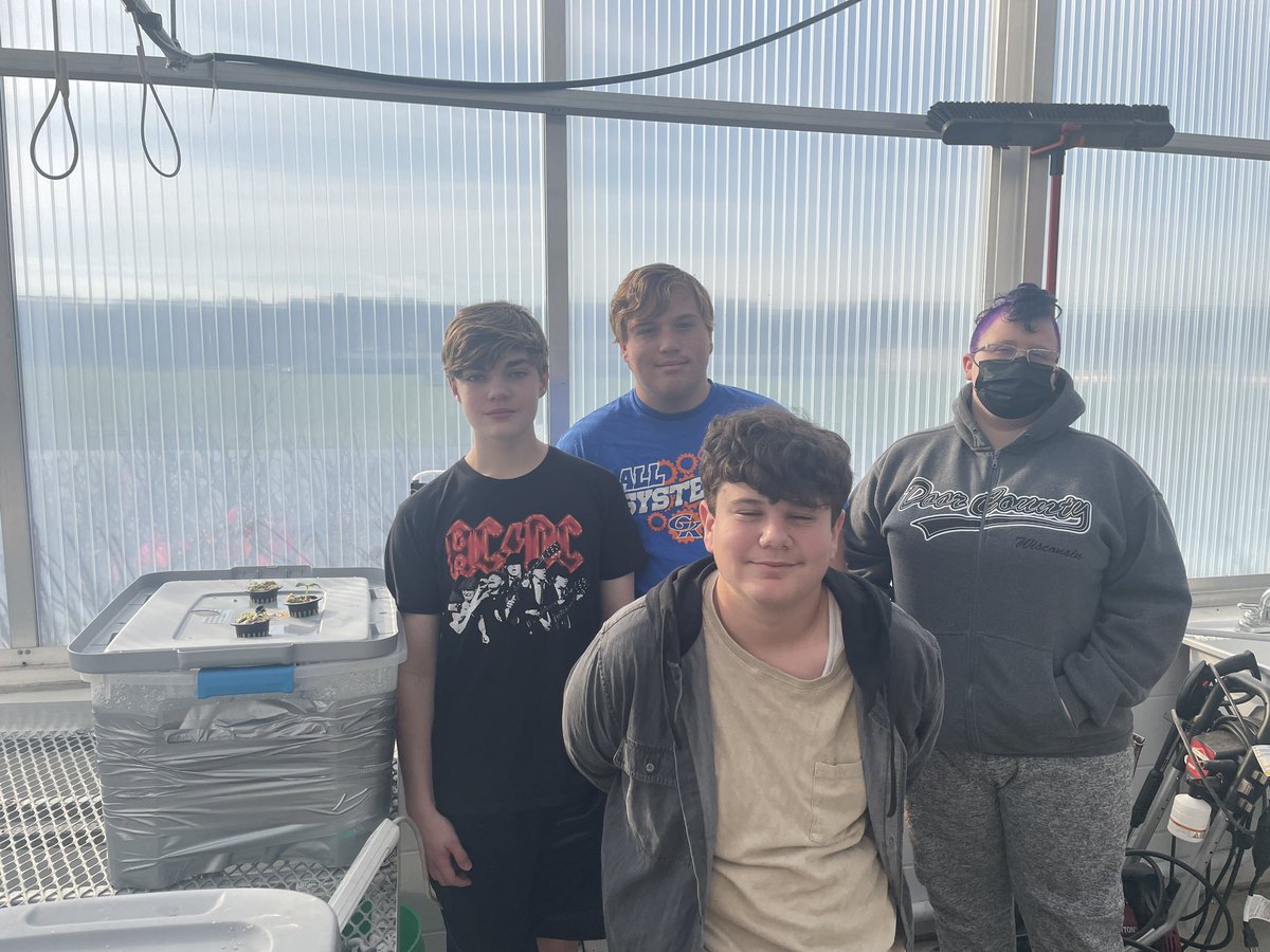 Awesome hydroponic systems built by hort students! <a href="/gkcogs/">dander</a> #LearningByDoing