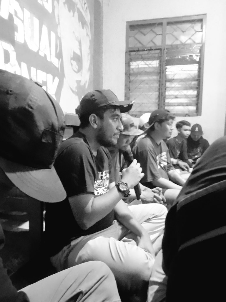 terrorcrew27's tweet photo. Lagi lagi yahya😘
#AnniversaryYayasanSuporterSurabaya
#Yss28Tahun
#Bonek https://t.co/ybd4KR6Igi