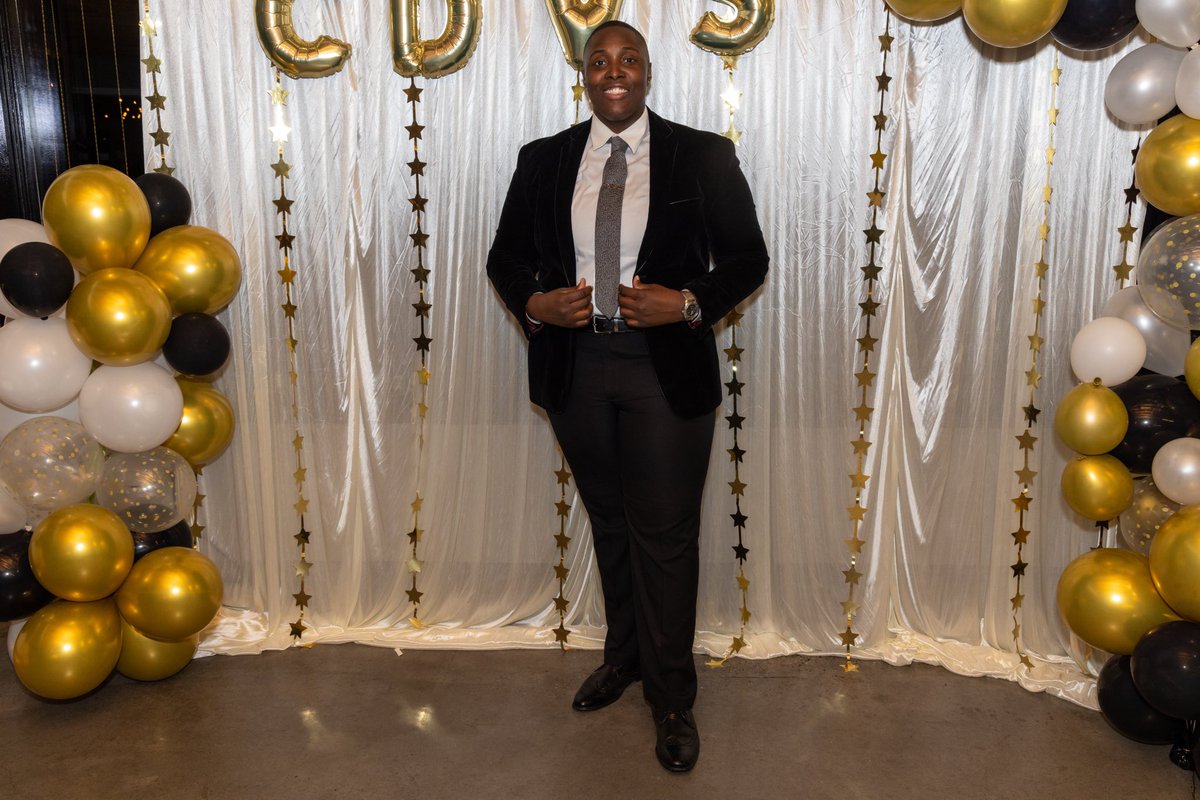 _CDVS_'s tweet photo. Here are some pictures from our fundraiser last week! We had such a great time!
📸 Tate Digital
#cdvs #fundraiser #healing #community #auction #eus2022 #cocktails https://t.co/6ypEtWv75m