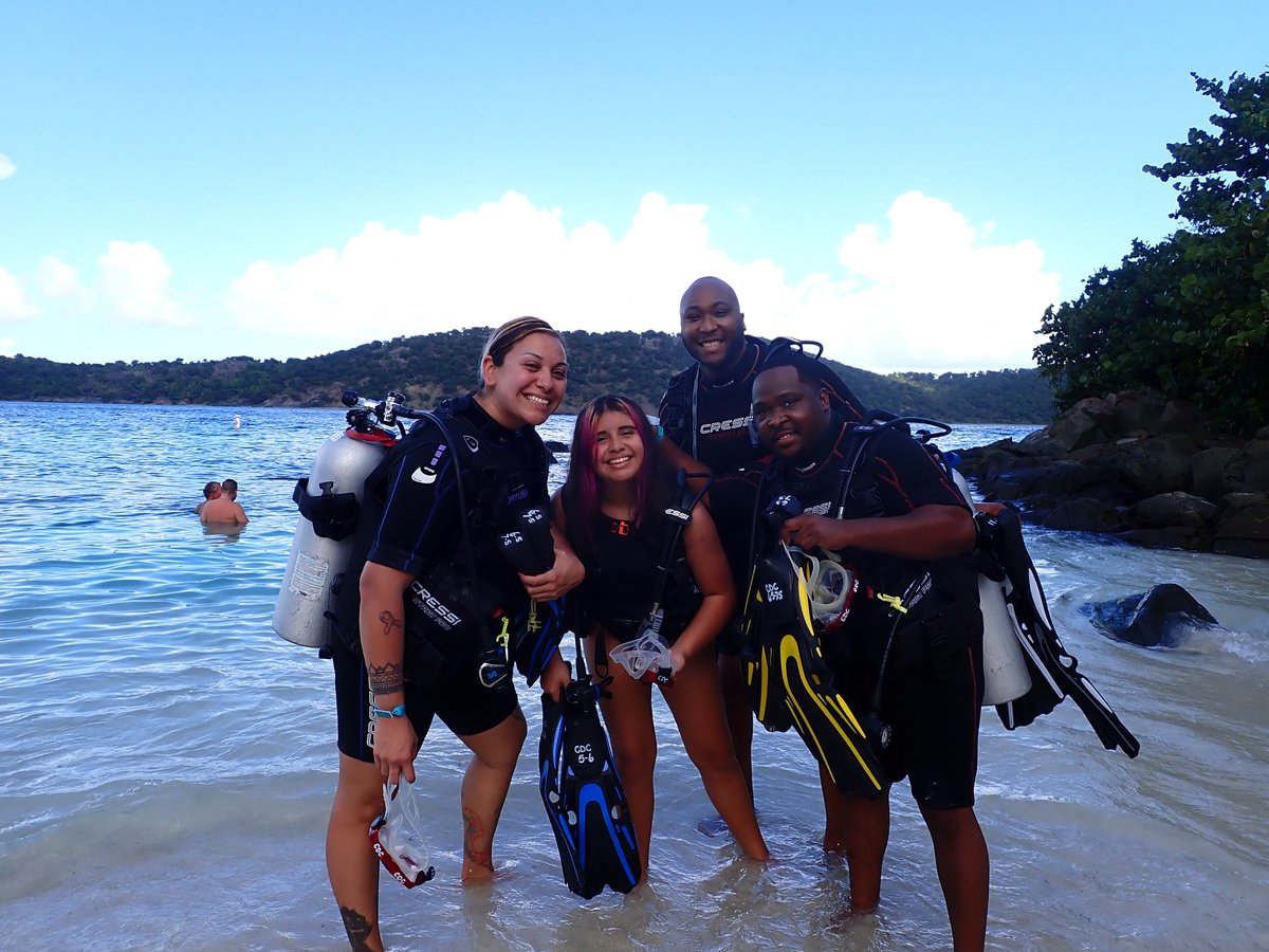 CokiDiveCenter's tweet photo. Book your next group dive at Coki! Email us: info@cokidive.com

#USVI #Scuba https://t.co/2zvP22HGTN