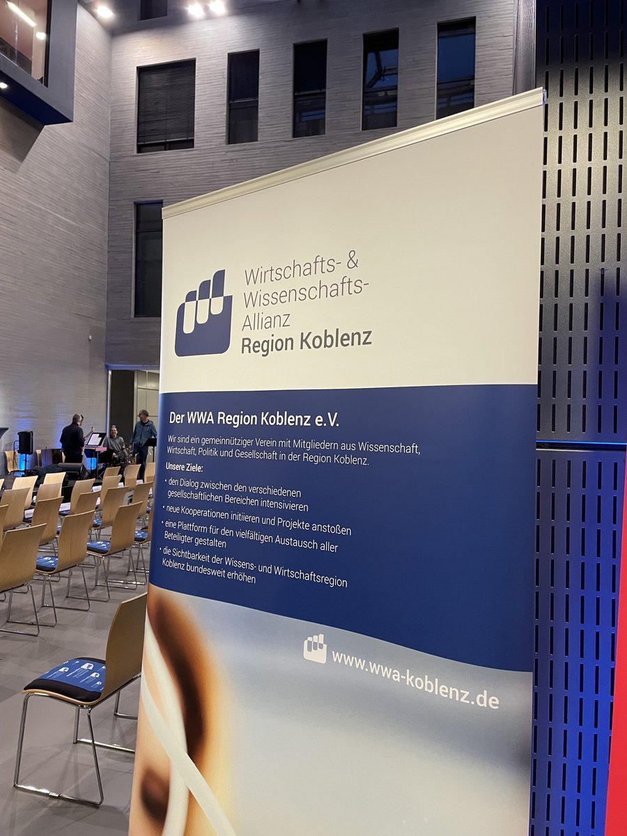 FabianGoettlich's tweet photo. ….gleich gehts los mit dem Hochschulpreis der Wirtschafts- u Wissenschaftsallianz Region Koblenz https://t.co/GCPXxyY19f